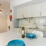 Apartman Flh Cozy Flat With Balcony *